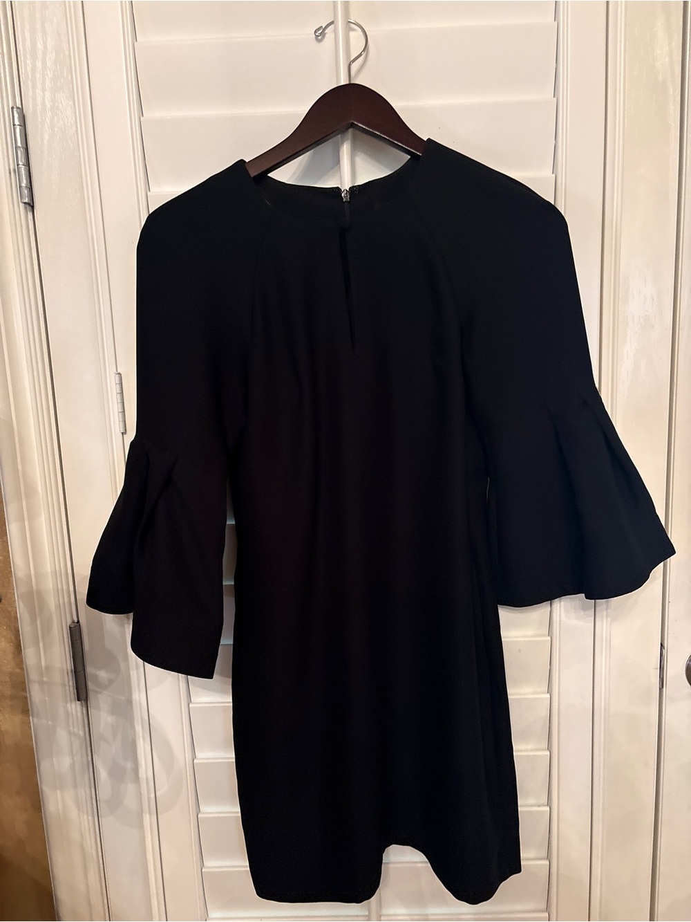 Banana Republic Black Long-Sleeve Bell-Sleeve Shift Dress